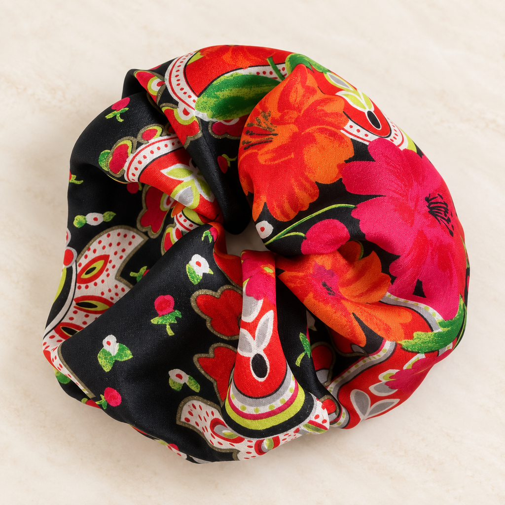 Jumbo Oscar de la Renta Silk Scrunchie
