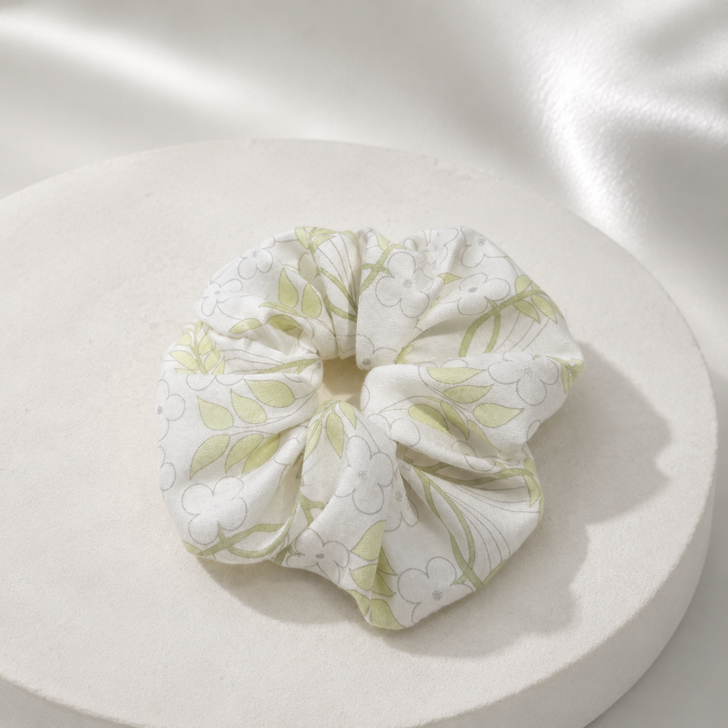 The Ivory Garden Scrunchie | Authentic Vintage Anteprima