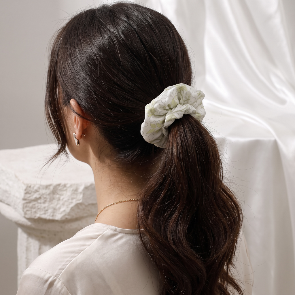 The Ivory Garden Scrunchie | Authentic Vintage Anteprima